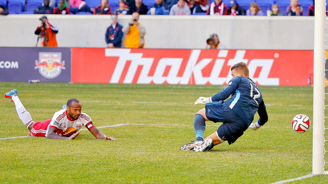 New York Red Bulls celebrate Supporters Shield with frustrating nod to the past